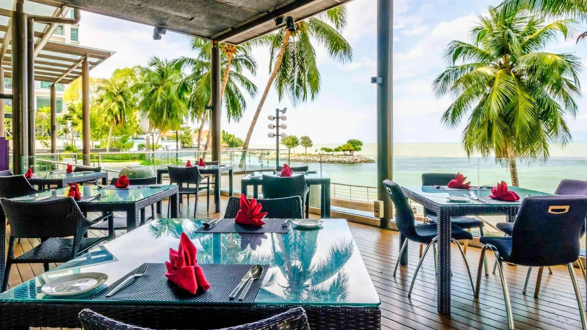 Mercure Penang Beach Tanjung Bungah