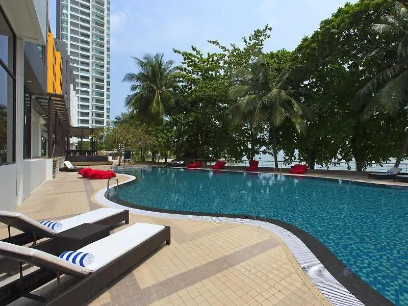 **** Ξενοδοχείο Mercure Penang Beach Tanjung Bungah  Μαλαισία